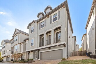 Building Photo - 4007 Centre Valley Ln