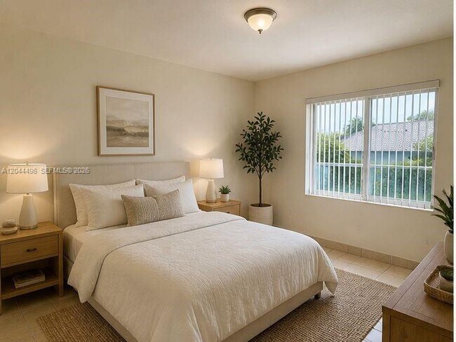 Foto del edificio - 16851 NE 35th Ave
