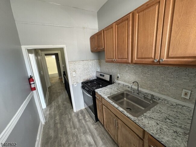 Foto del edificio - 197 North Ave