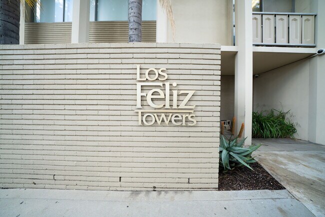 Building Photo - 4455 Los Feliz Blvd