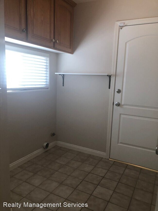 Foto del edificio - 4 br, 2 bath House - 10123 Iroquois Lane