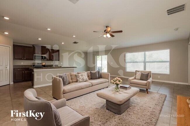 Foto del edificio - 10621 Standing Stone Dr