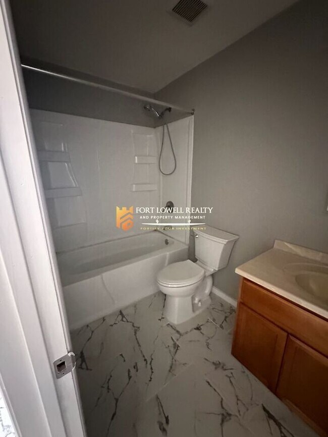 Foto del edificio - 2632 N 29th Pl