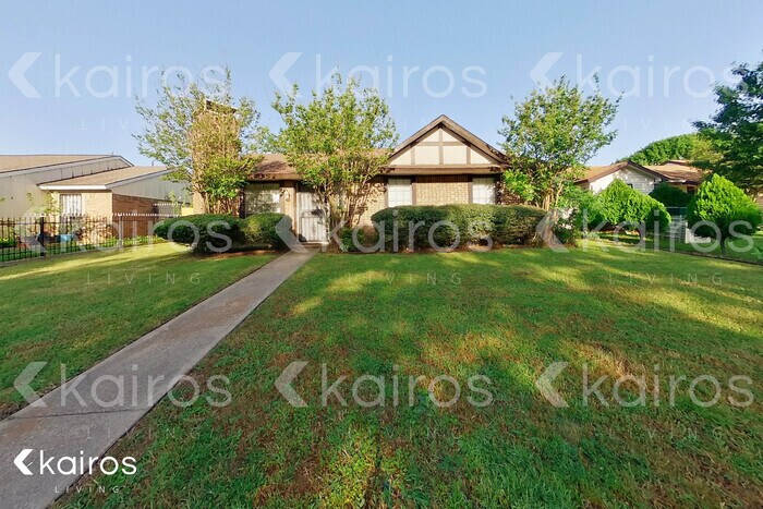 Primary Photo - 923 Woodgreen Dr.