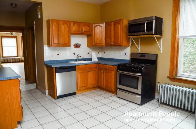 Primary Photo - 2438 N Kimball Ave