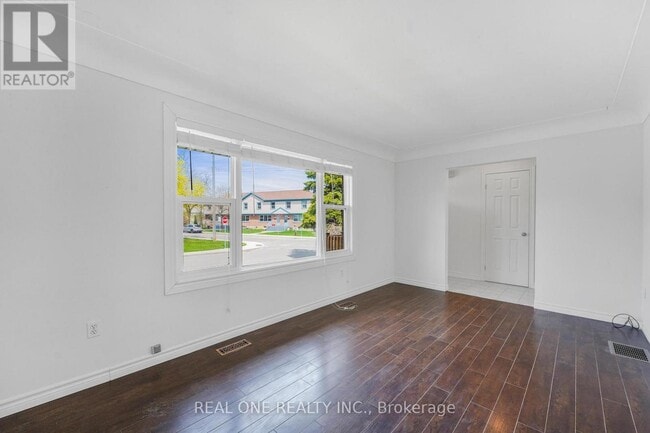 Building Photo - 22 Halam Ave