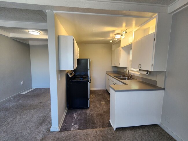 Building Photo - 3415 S Canosa Ct