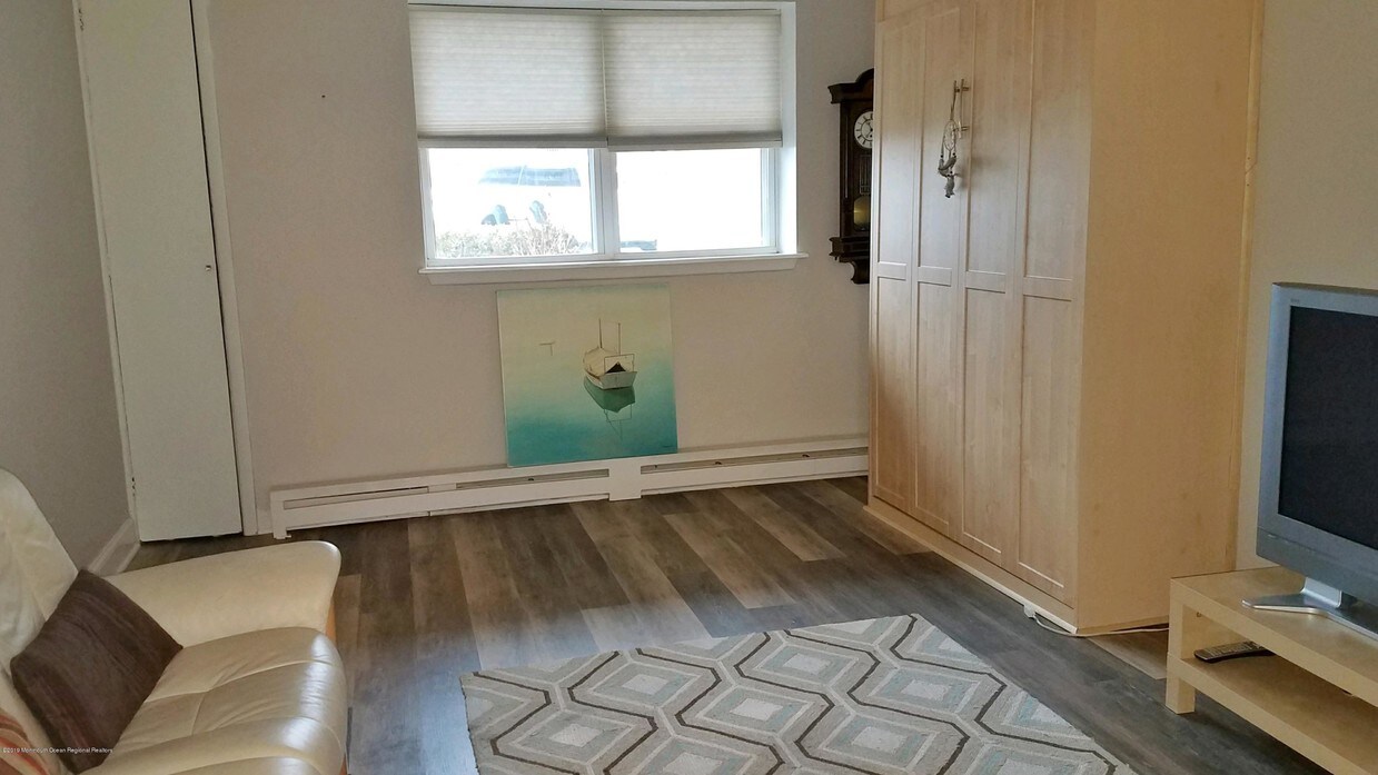 Foto del edificio - 200 Ocean Park Ave