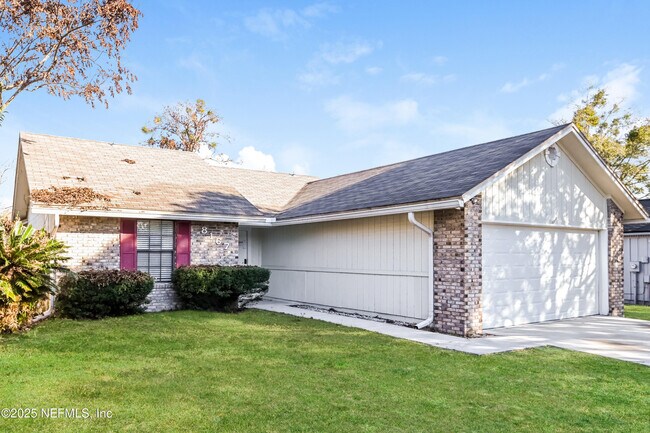 Building Photo - 8167 Fort Chiswell Trail