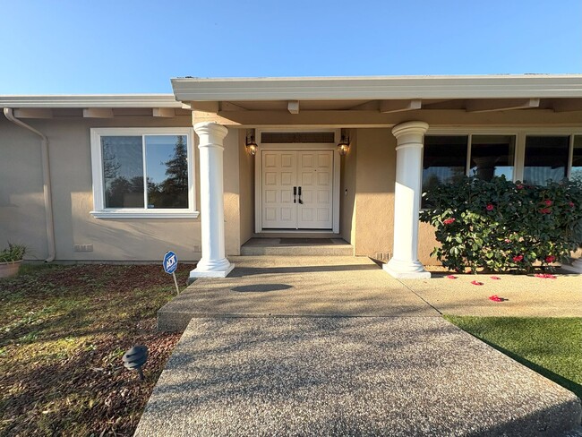 Foto del edificio - Charming Single Family Home in Los Altos H...