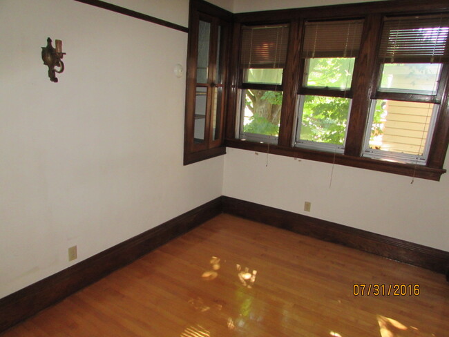 Dining Room - 123 S Brittingham Pl