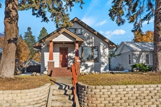 Building Photo - 1124 W Dalton Ave