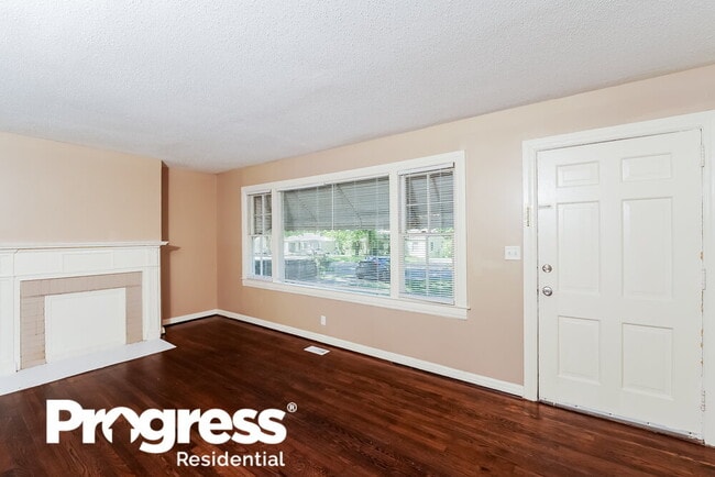 Building Photo - 845 Sunset Dr