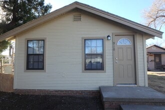Building Photo - 910 S Virginia St