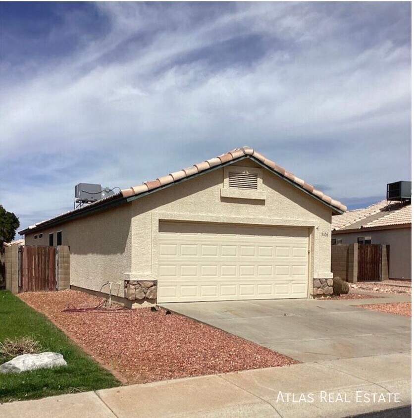 Primary Photo - 3106 W Lone Cactus Dr