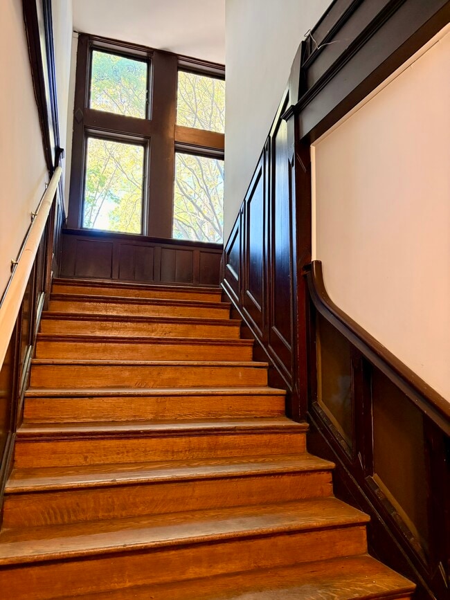 Building Photo - 3511 Baring St