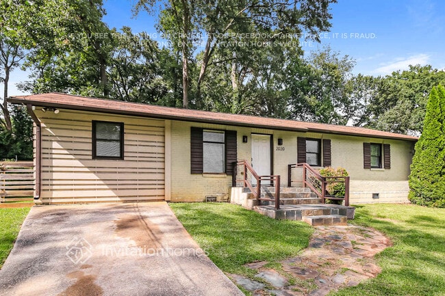 Building Photo - 2020 Rodeo Ct SE