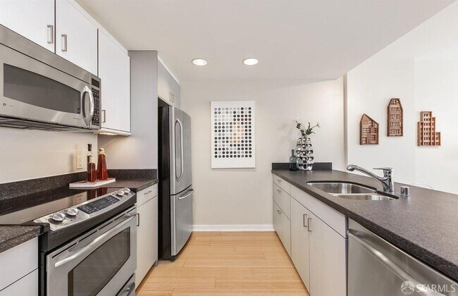 Foto del edificio - 451 Kansas St