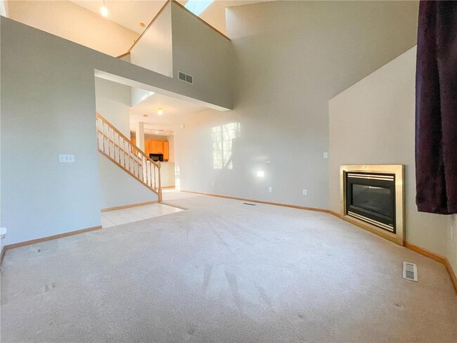 Building Photo - 3710 Vermilion Ct S