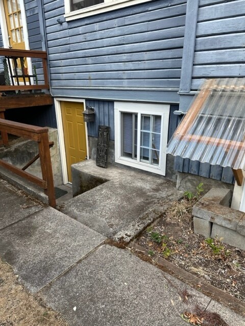 Foto principal - 5025 N Maryland Ave