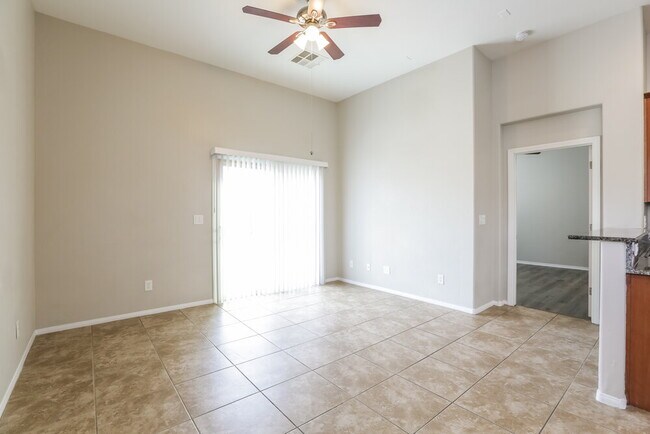 Foto del edificio - 712 Bridgeford Ct