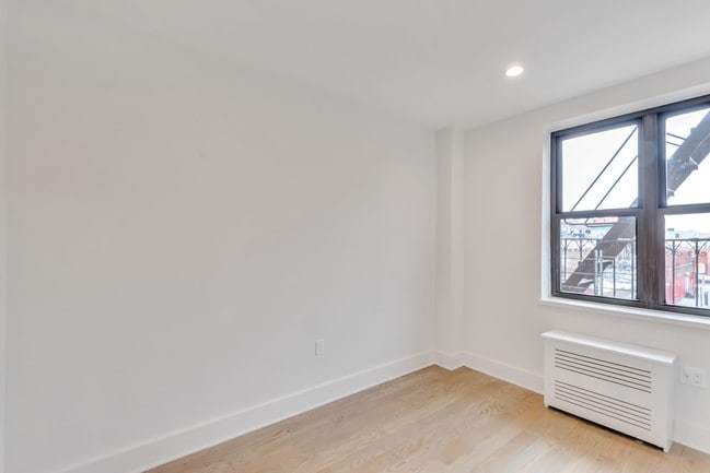 Building Photo - 3755 77th St