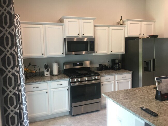 Foto del edificio - 3 br, 2 bath House - 3937 On Deck Circle