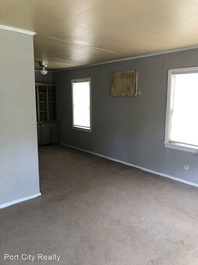 Foto del edificio - 3 br, 1 bath House - 1823 Fulton St.