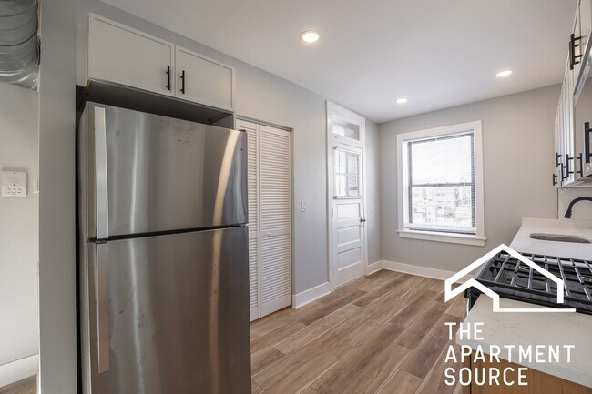 Foto del edificio - 6148 N Francisco Ave