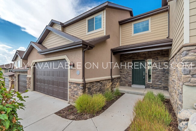 Building Photo - 1653 E Aspen Loop