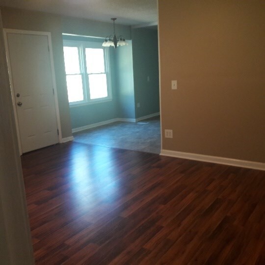 Building Photo - 5651 Longview Rd