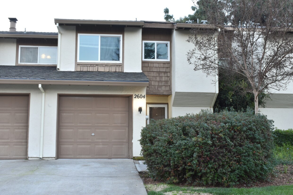 Foto principal - 2604 Rio Bravo Cir