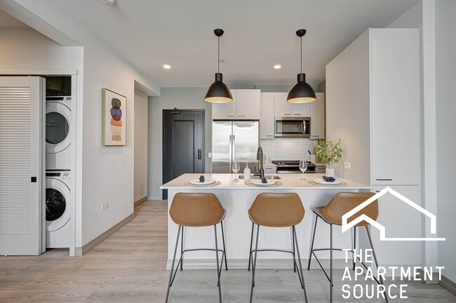 Photo - 2155 N Elston Ave Apartment