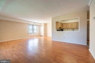 Building Photo - 501 N Bethlehem Pike