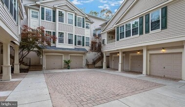 Building Photo - 1300 Windleaf Dr