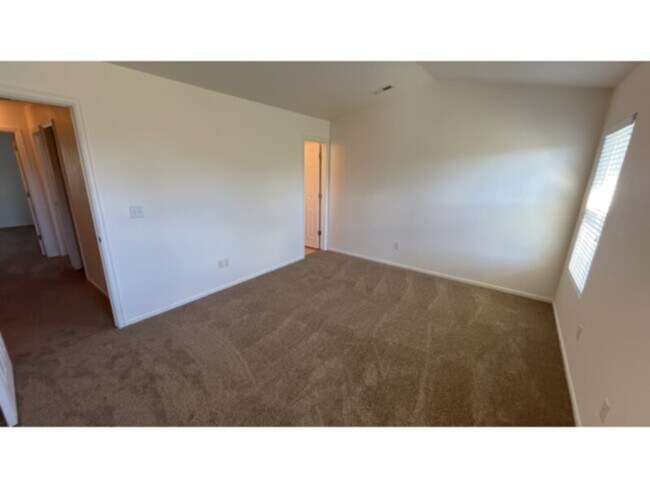 Foto del edificio - Two story townhome in Fountain