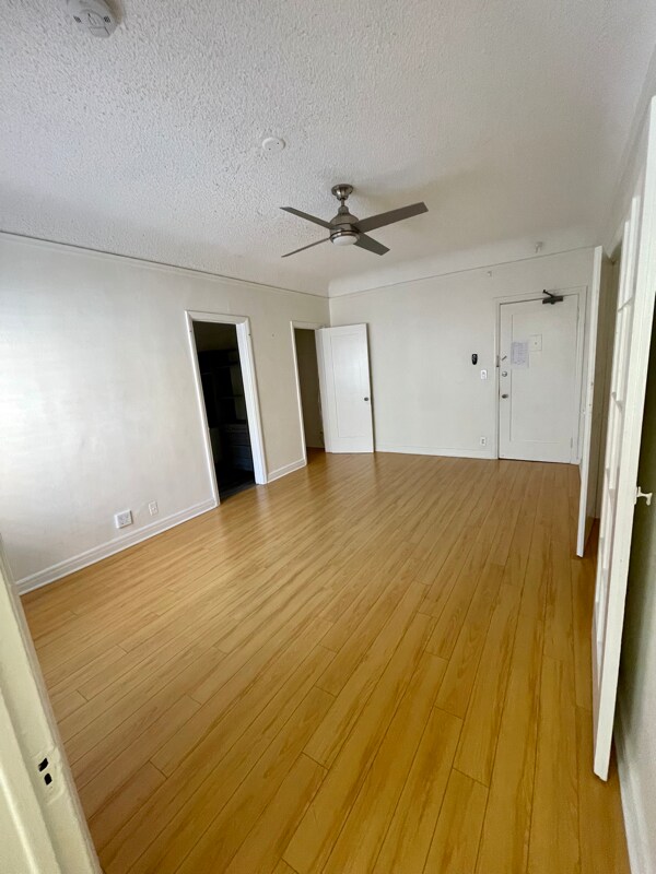 Foto del edificio - 508 S Serrano Ave