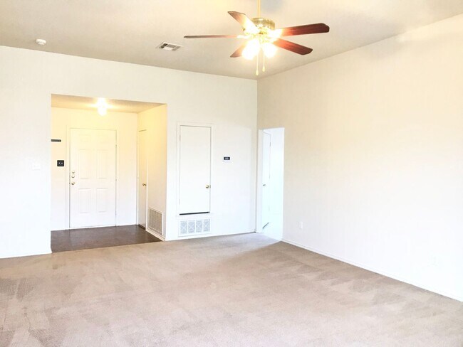 Foto del edificio - 3-Bedroom House for Rent in Killeen