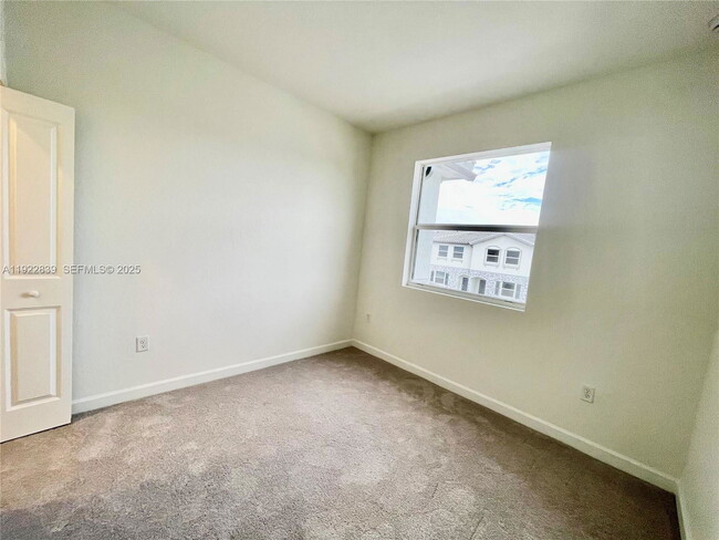 Foto del edificio - 1141 SE 2nd St