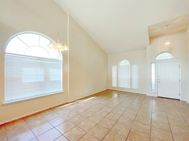 Building Photo - 11313 Los Comancheros Rd
