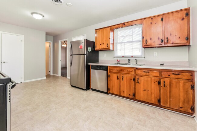 Foto del edificio - 612 Glasgow Rd NW