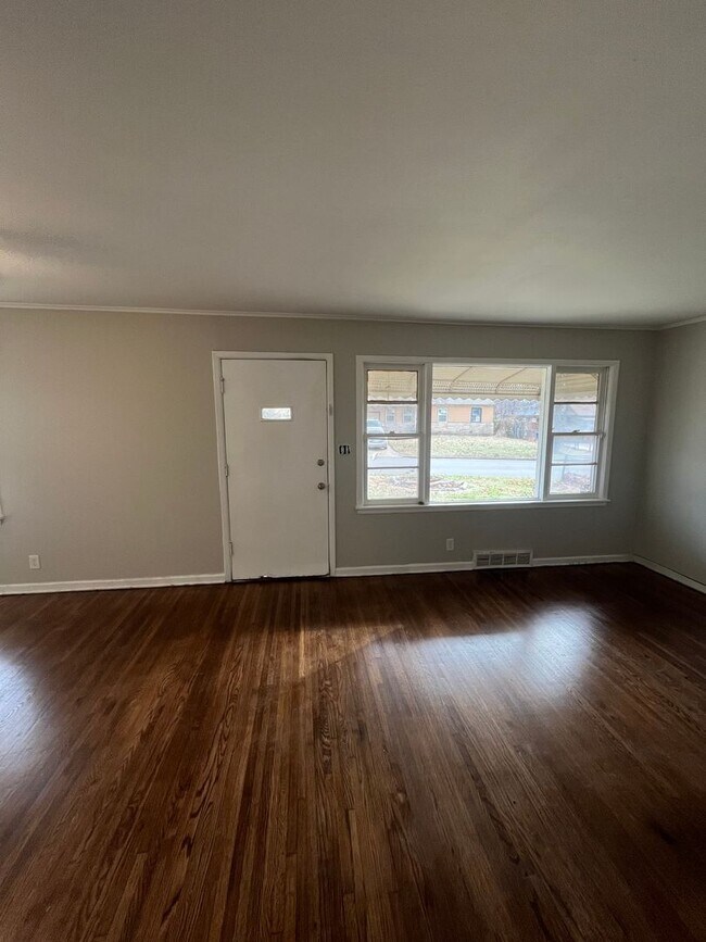 Foto del edificio - Beautiful 4 bedroom home ready to move in!