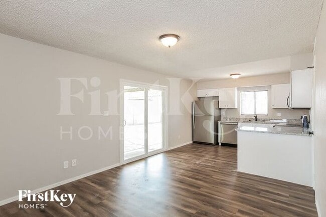 Foto del edificio - 4431 W Sierra St