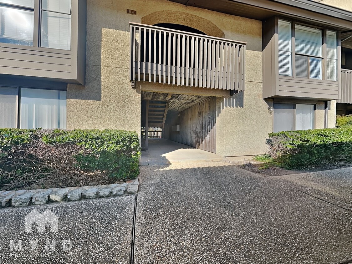 Primary Photo - 4557 N O'Connor Rd