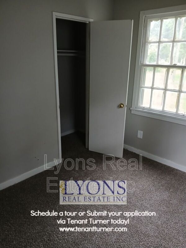 Foto del edificio - 1706 Clover Dr