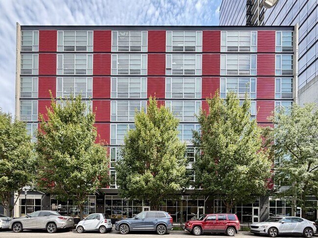 Building Photo - 1515 N Fremont St