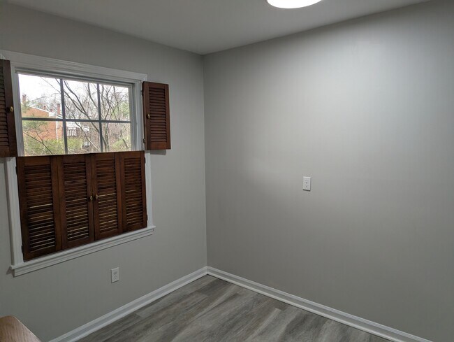 Foto del edificio - 719 Whitcomb St