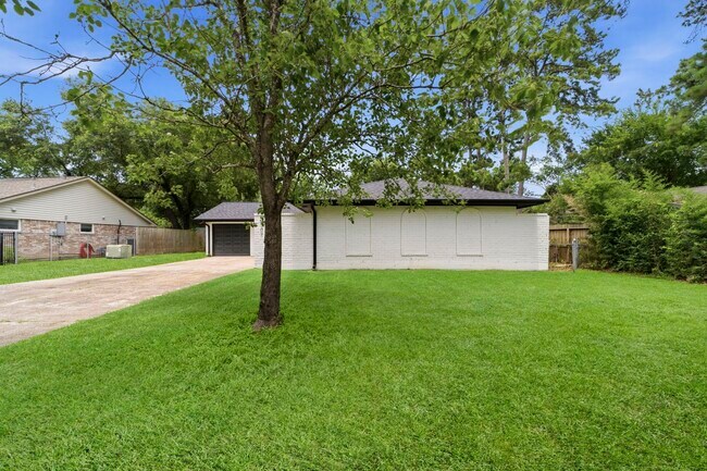 Foto del edificio - 3507 Lake Ridge Bend