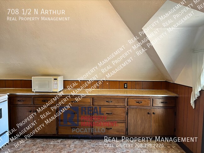 Foto del edificio - 708 1/2 N Arthur-