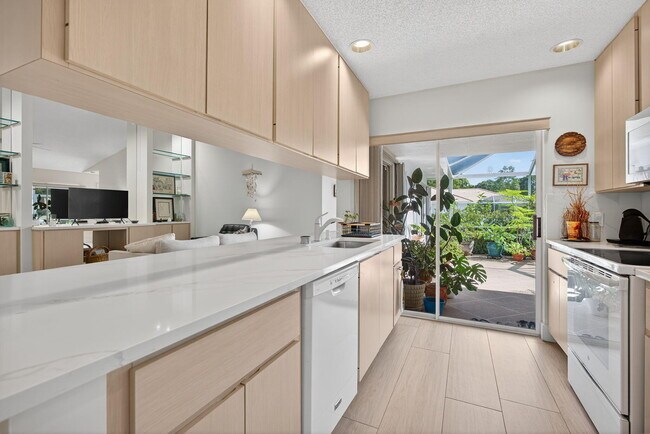 Building Photo - 502 Silverleaf Oak Ct